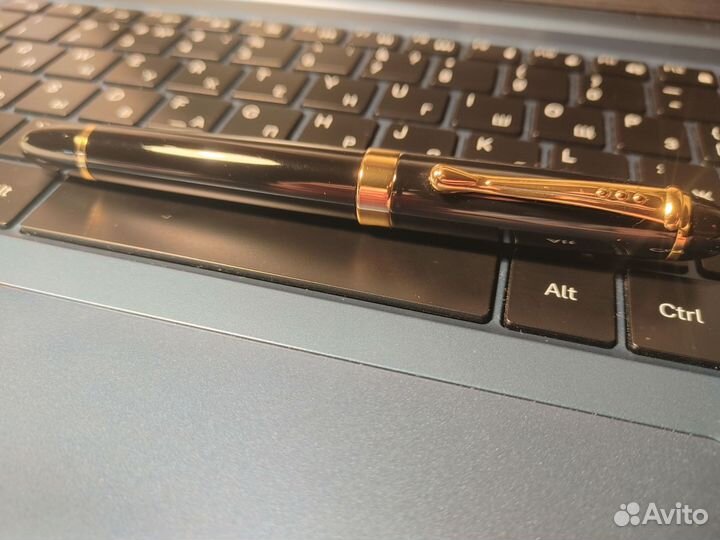 Перьевая ручка