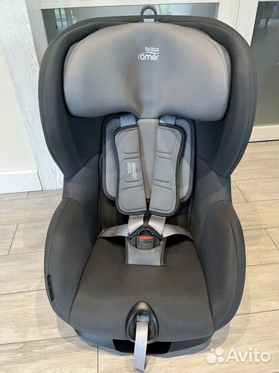 Britax Roemer Trifix2 i-Size Storm Grey