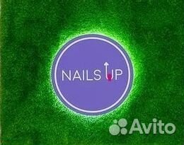 Модель на маникюр и педикюр