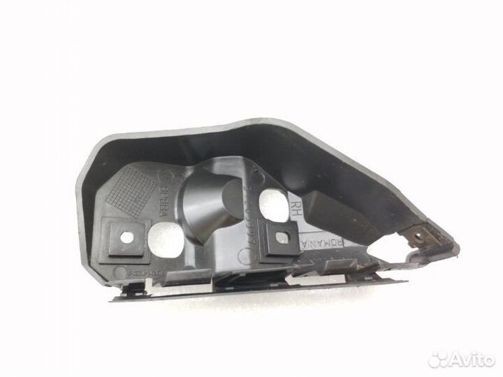 Кронштейн бампера передний правый Volvo V50 MW20