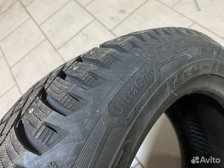 Goodyear UltraGrip Arctic 2 255/60 R18 112T