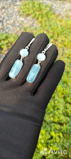 Женское кольцо и серьги