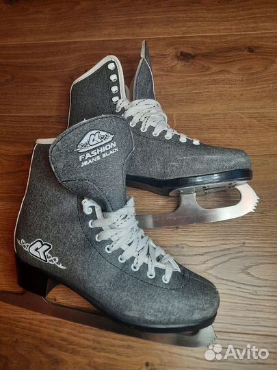 Коньки, лыжные ботинки