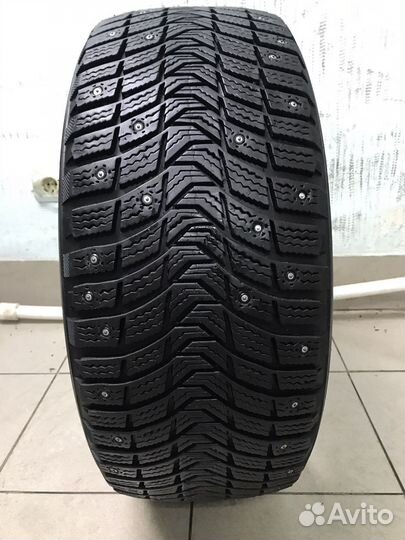 Michelin X-Ice North 3 215/50 R17