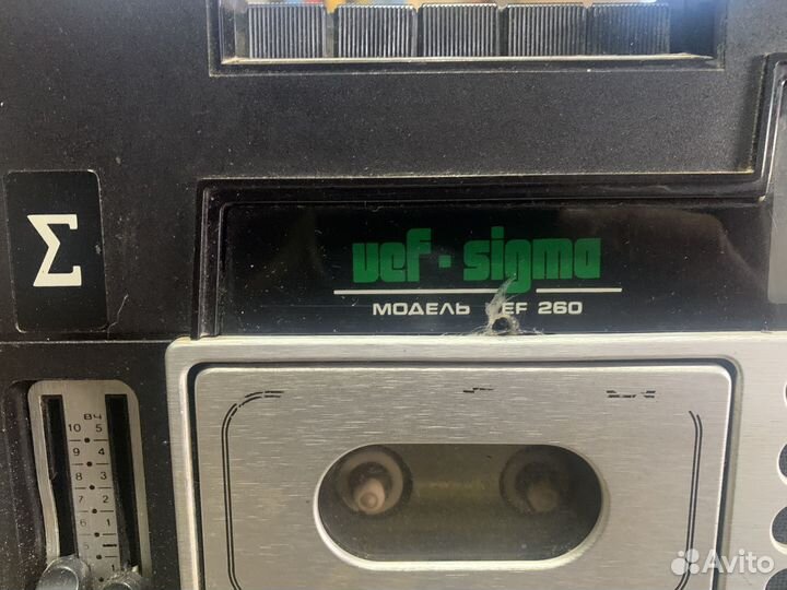 Кассетный магнитофон