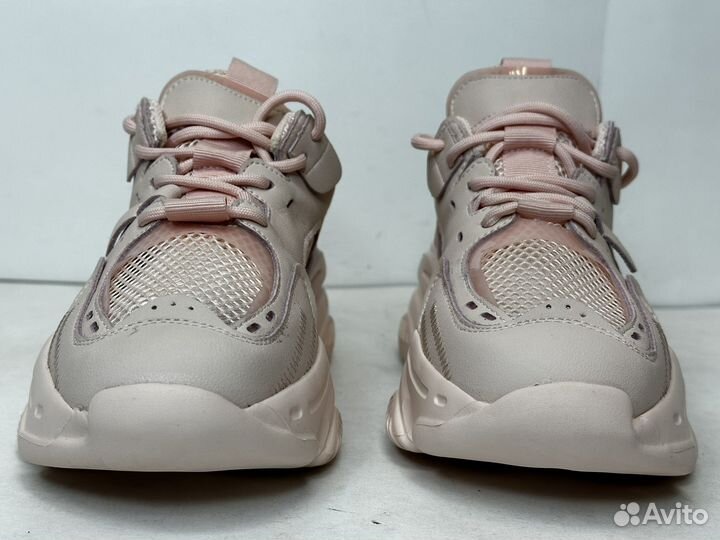 Кроссовки женские 37 размер