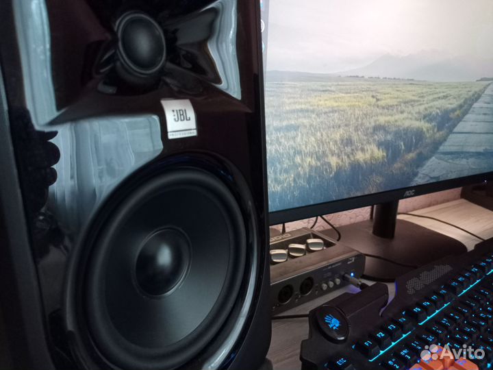 Студийные мониторы jbl 305p mkii