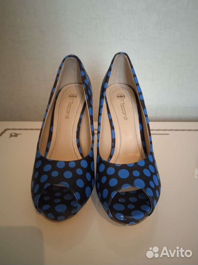 Босоножки и туфли женские