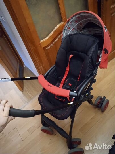 Легкая прогулочная коляска трость aprica flyle