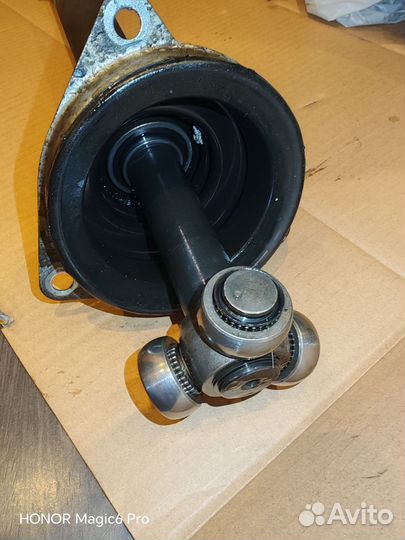 Привод левый renault logan 1,ларгус