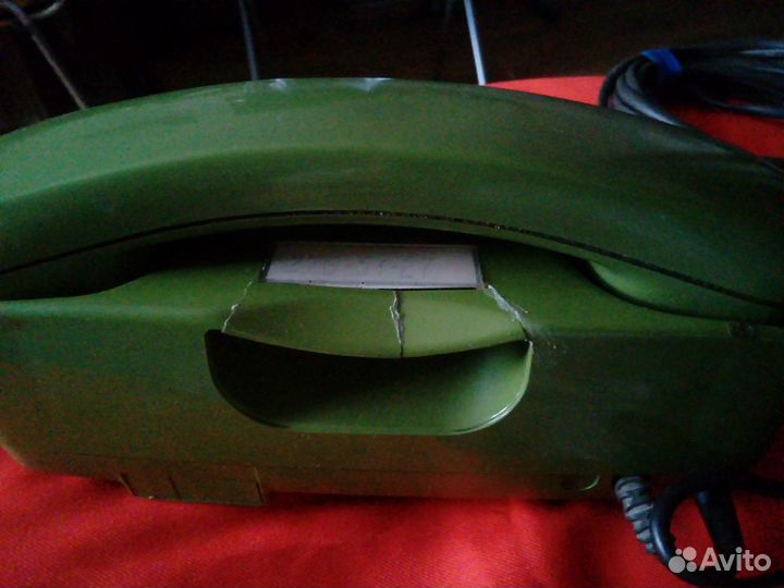 Немецкий кнопочный телефон