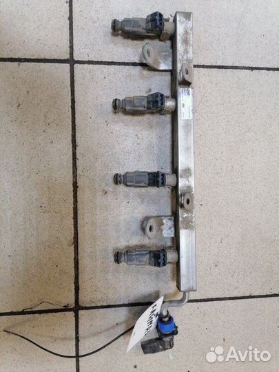 Топливная рампа с форсунками Haima 3