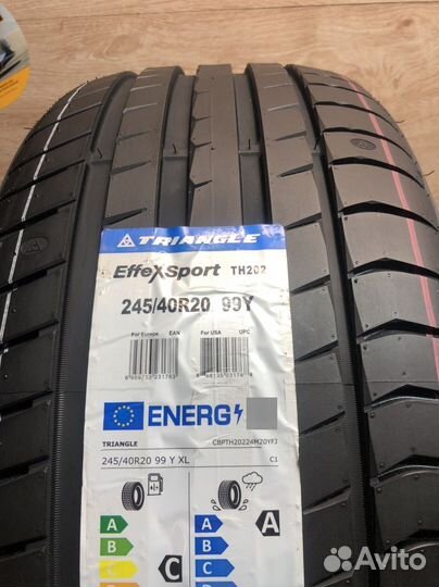 Triangle EffeXSport TH202 245/40 R20 и 275/35 R20 102Y