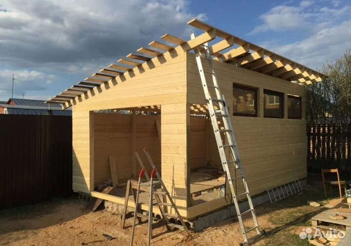 Бригада строителей