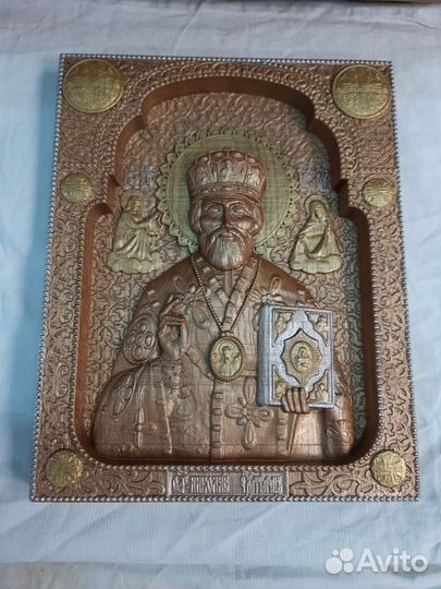 Продам иконы резные