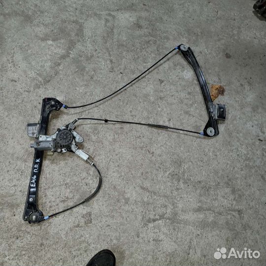 Стеклоподьемник правый на бмв е46 купе