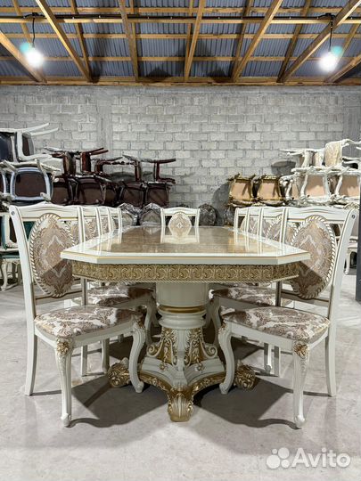 Комплект стол и стулья. В наличии