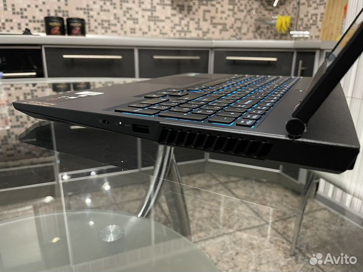 Lenovo Legion 5 3050 i5 11400H 16 512 120Hz