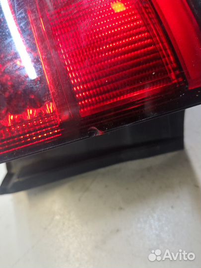 Фонарь (задний) правый Ford Escape