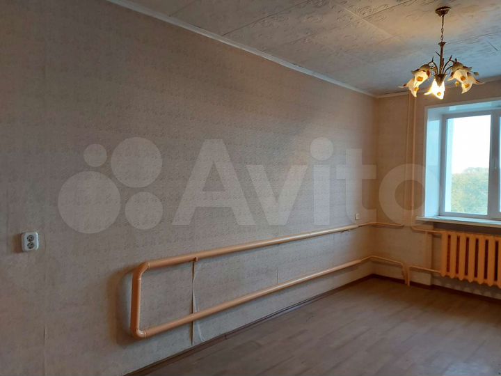 Комната 18 м² в 8-к., 8/9 эт.