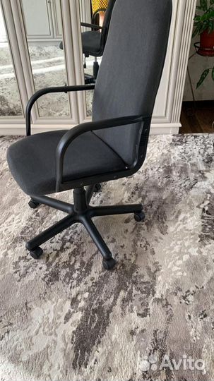 Компьютерное кресло