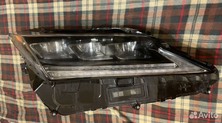 Фара правая Lexus RX 4 2015 8114548D40