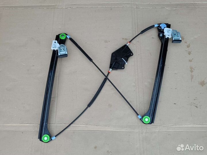 Стеклоподъемник передни левый Volkswagen Passat B5