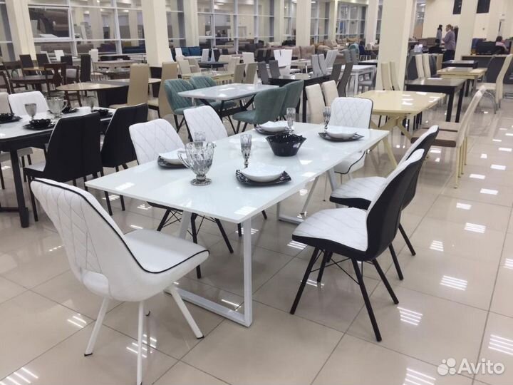 Стол обеденный раздвижной Зевс стекло - 1,4 м