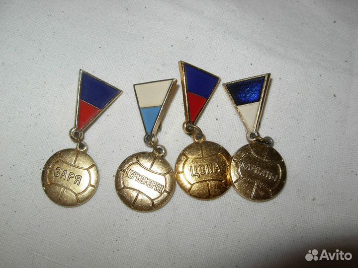 Спортивные значки времен СССР