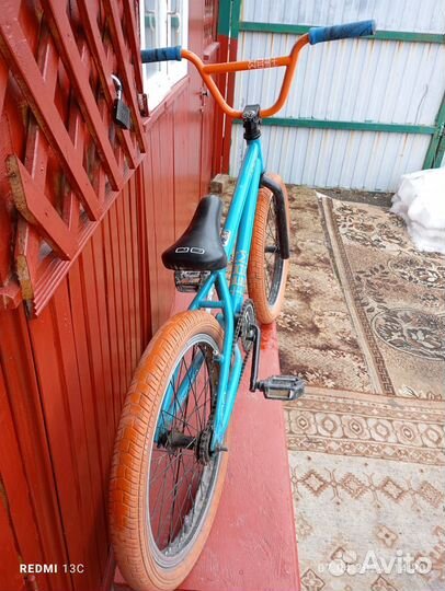 Трюковой велосипед BMX