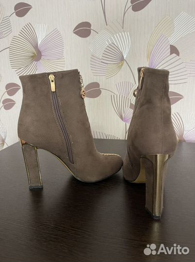 Ботинки (новые)