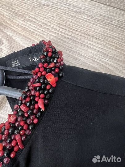 Комбинезон zara черный s с бусинками на воротнике