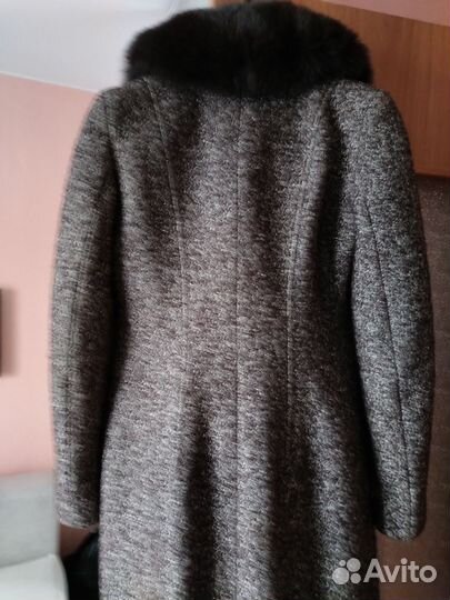 Пальто женское зимнее теплое приталенное 42