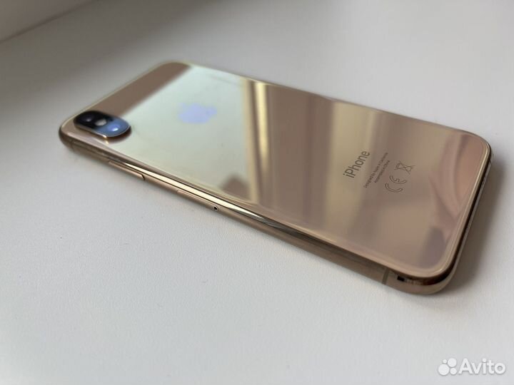 iPhone Xs, 64 ГБ