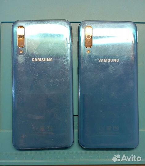 Samsung Galaxy A50, 4/64 ГБ