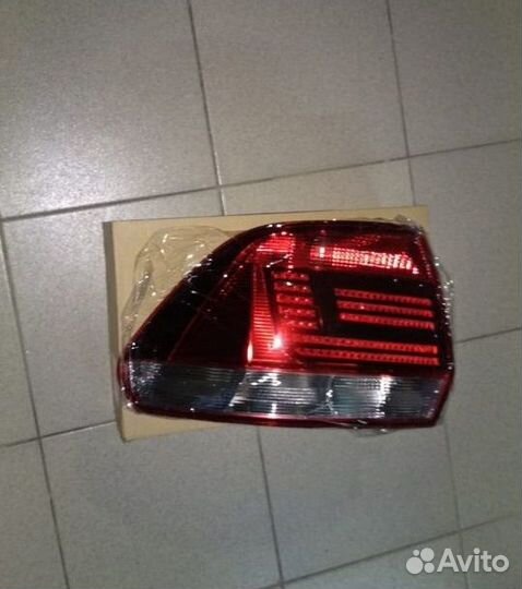 Фонарь Фольксваген Поло 2015 правый