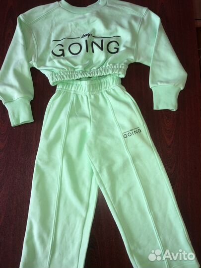 Костюм для девочки новый