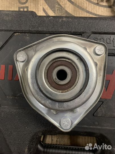 Опора передней стойки новая