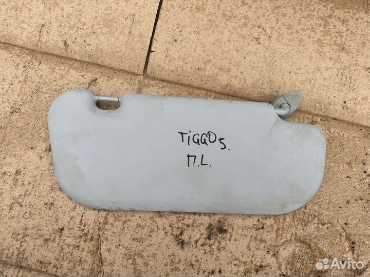 Солнцезащиьный козырек левый Chery Tiggo 5