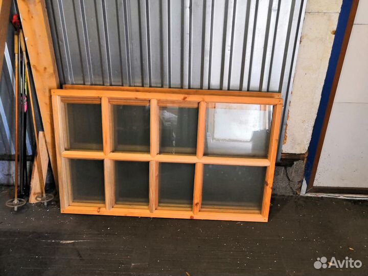 Оконная рама деревянная