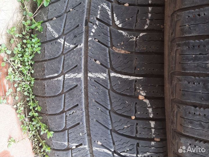 Michelin X-Ice XI3 225/60 R17