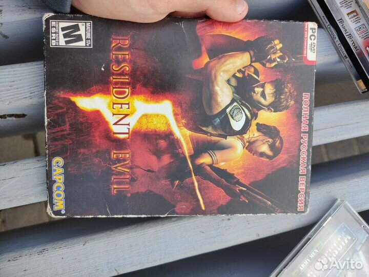 Компьютерные диски с играми