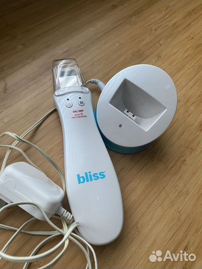 Аппарат для уз чистки лица Bliss