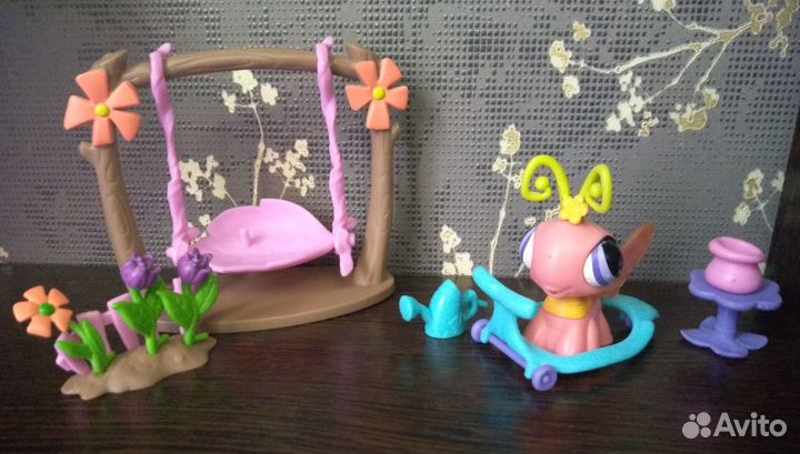 Littlest pet shop. Игровой набор с ходячим зверько