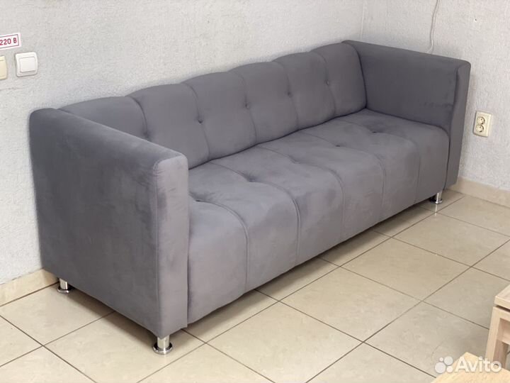 Диван в офис