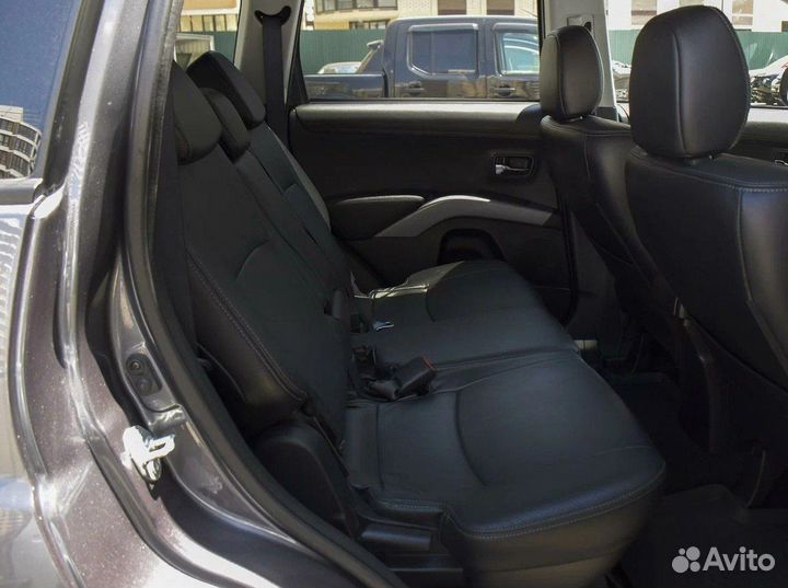 Mitsubishi Outlander 2.4 CVT, 2012, 74 738 км