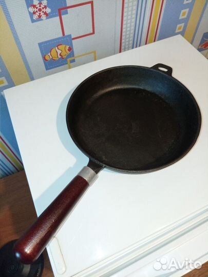 Чугунная сковорода