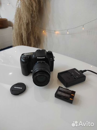 Зеркальный фотоаппарат Samsung GX20 (клон Pentax)