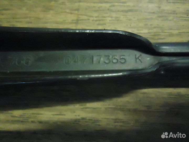 4717364 поводки дворников Chrysler Voyager 3