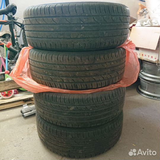 Continental ContiPremiumContact 2 215/55 R17 94V